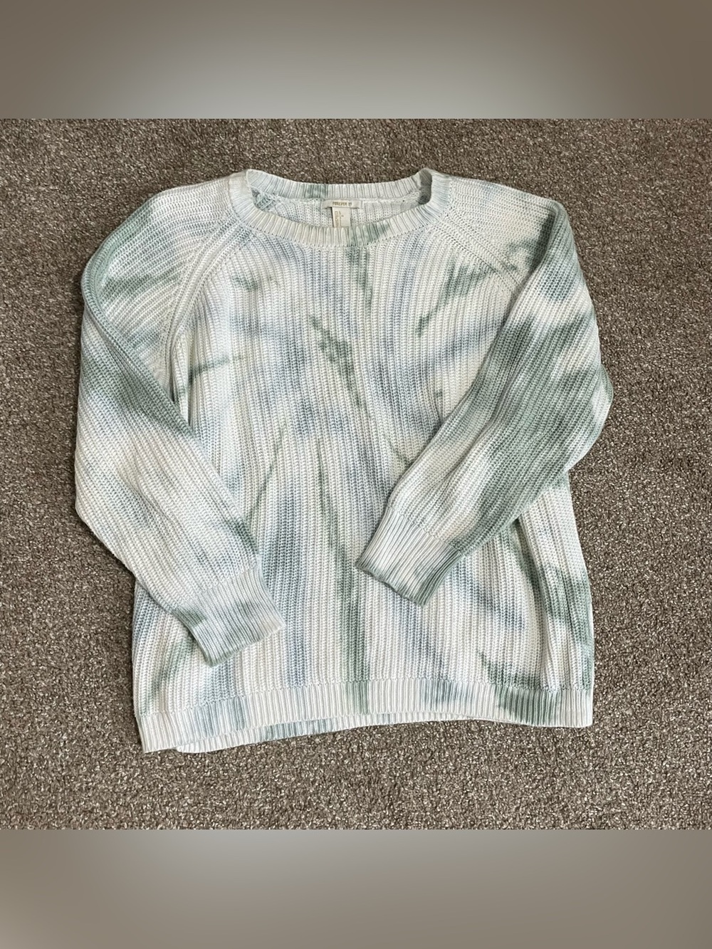 Forever 21 Light Green and White Tie-Dye Crewneck Sweater